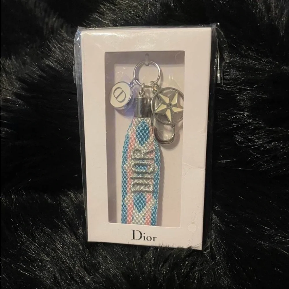New Sealed Dior Blue and Pink Woven Keychain - Picture 2 of 6